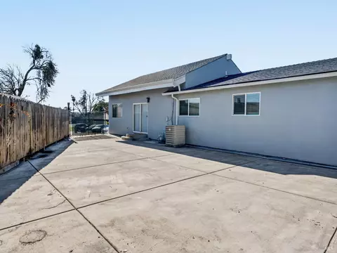 Exterior - 1014 Henry Ct, Vallejo, CA 94591 photo 8 of 10