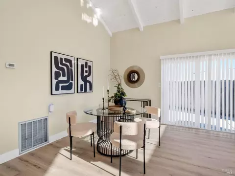 Dining - 1014 Henry Ct, Vallejo, CA 94591 photo 2 of 2