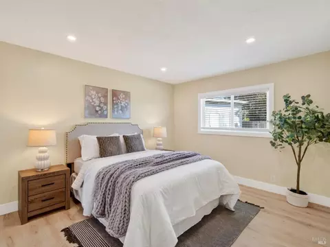 Bedroom - 1014 Henry Ct, Vallejo, CA 94591 photo 1 of 4