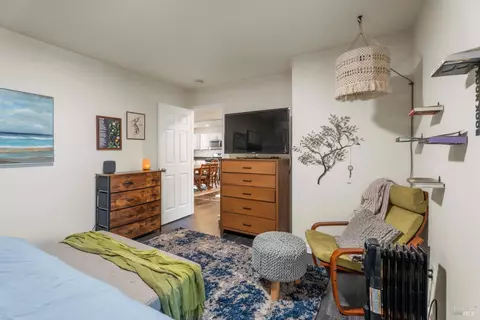 Bedroom - 2021 Peacock Dr, Willits, CA 95490 photo 3 of 5