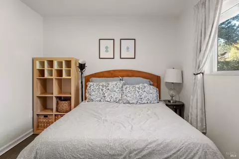 Bedroom - 2021 Peacock Dr, Willits, CA 95490 photo 5 of 5