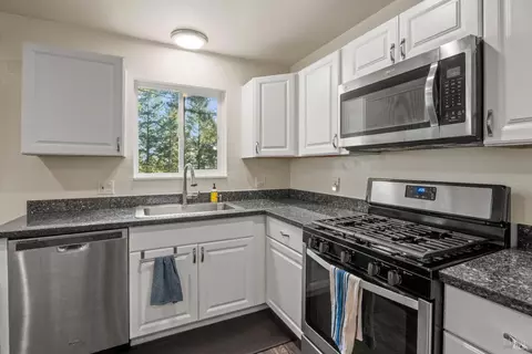 Kitchen - 2021 Peacock Dr, Willits, CA 95490 photo 1 of 1