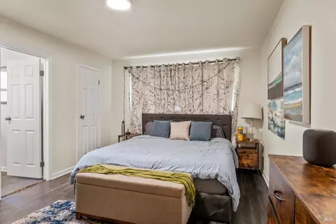 Bedroom - 2021 Peacock Dr, Willits, CA 95490 photo 1 of 5