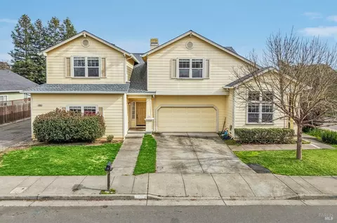 1311 Peterson Ln, Santa Rosa, CA 95403