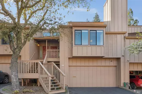 72 Flicker Dr, Novato, CA 94949