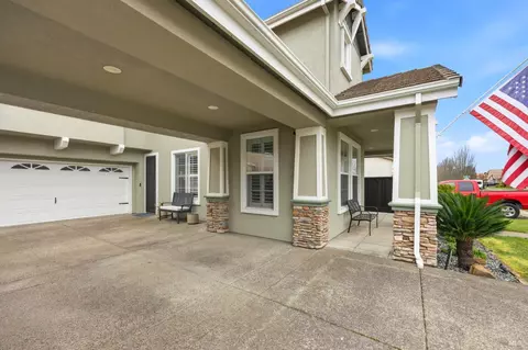 Exterior - 1366 Birdie Dr, Windsor, CA 95492 photo 6 of 23