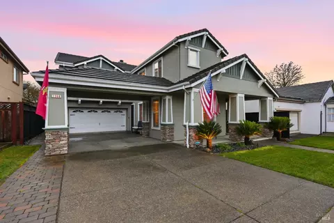 Exterior - 1366 Birdie Dr, Windsor, CA 95492 photo 4 of 23