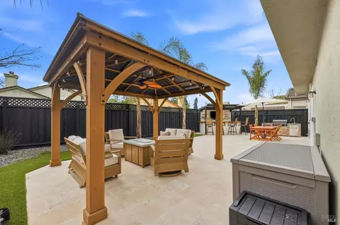 Exterior - 1366 Birdie Dr, Windsor, CA 95492 photo 21 of 23