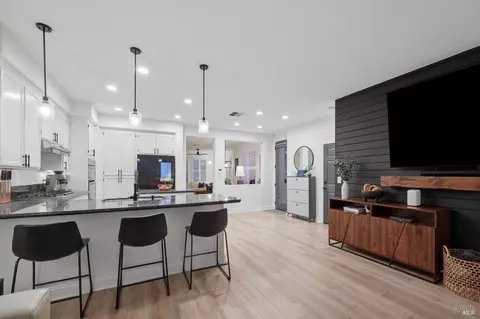 Kitchen - 1366 Birdie Dr, Windsor, CA 95492 photo 1 of 6