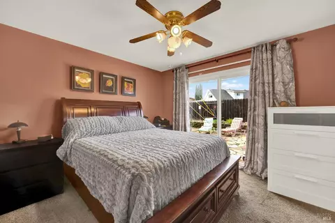 307 Trinity Dr, Vacaville, CA 95687 photo 22