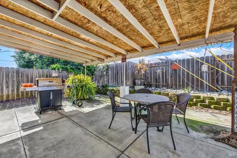 307 Trinity Dr, Vacaville, CA 95687 photo 30