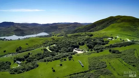 333-345 Willow Rd, Nicasio, CA 94946