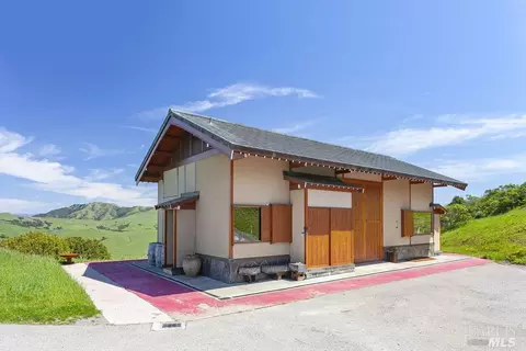 Exterior - 333-345 Willow Rd, Nicasio, CA 94946 photo 6 of 11