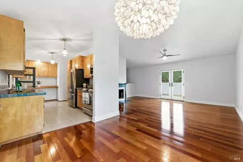 1289 Calle Del Arroyo, Sonoma, CA 95476