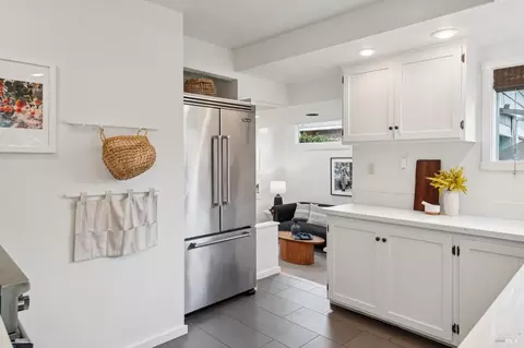 Kitchen - 247 Chapman Dr, Corte Madera, CA 94925 photo 1 of 4