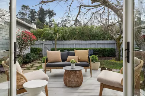 Exterior - 247 Chapman Dr, Corte Madera, CA 94925 photo 4 of 9