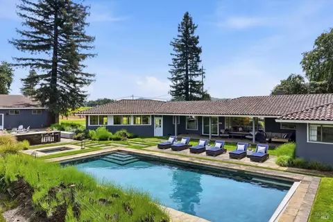 7616 Highway 128, Healdsburg, CA 95448