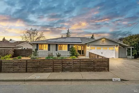 1021 Mcnear Ave, Petaluma, CA 94952