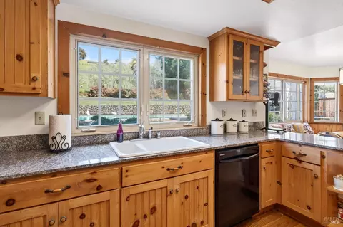 1034 Stonebridge Dr, Napa, CA 94558 photo 14