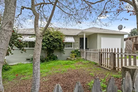 Exterior - 706 Porter St, Vallejo, CA 94590 photo 2 of 6