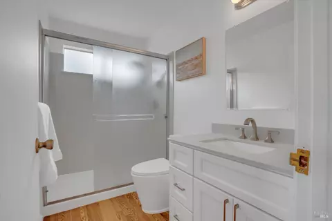Bath - 4497 Wildberry Ct, Concord, CA 94521 photo 4 of 4