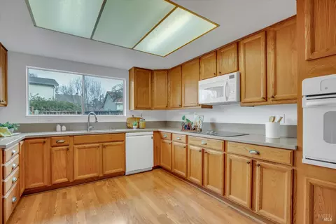 Kitchen - 4497 Wildberry Ct, Concord, CA 94521 photo 3 of 3