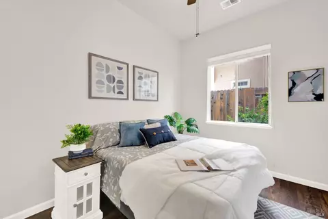 Bedroom - 4758 Antelope Cir, Fairfield, CA 94534 photo 4 of 9