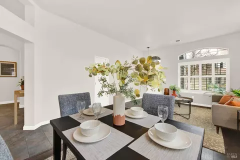 Dining - 4758 Antelope Cir, Fairfield, CA 94534 photo 5 of 7