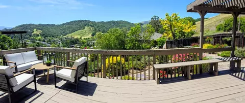 4 Galway Ln, San Rafael, CA 94903