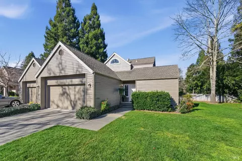 1530 Voorhees Cir, Saint Helena, CA 94574