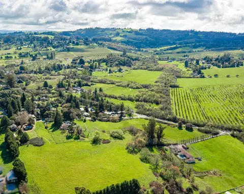 View/Area - 8400 Blackney Rd, Sebastopol, CA 95472 photo 5 of 6