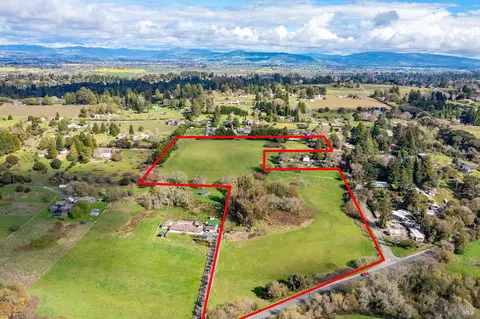 View/Area - 8400 Blackney Rd, Sebastopol, CA 95472 photo 2 of 6