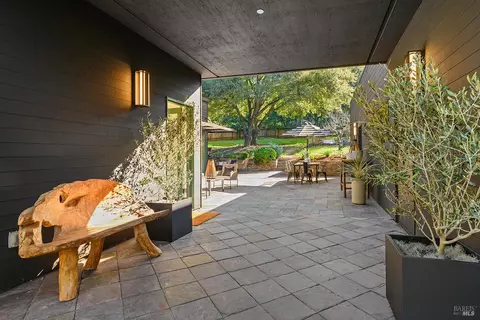 601 First St, Sebastopol, CA 95472