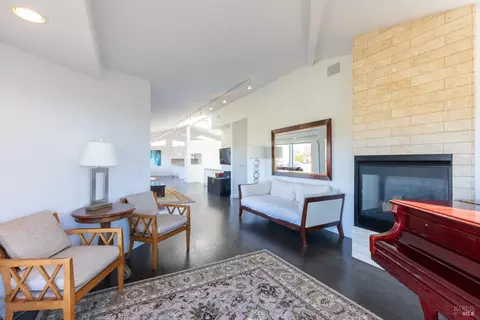 Living - 300 Sanderling Ct, Bodega Bay, CA 94923 photo 2 of 6