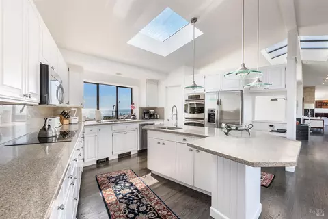 Kitchen - 300 Sanderling Ct, Bodega Bay, CA 94923 photo 2 of 3