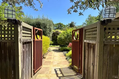 3121 Ca-128 Hwy, Calistoga, CA 94515
