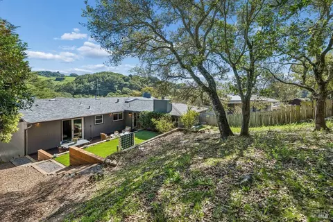 Exterior - 15 Underhill Rd, Mill Valley, CA 94941 photo 5 of 7