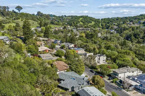 View/Area - 15 Underhill Rd, Mill Valley, CA 94941 photo 2 of 2