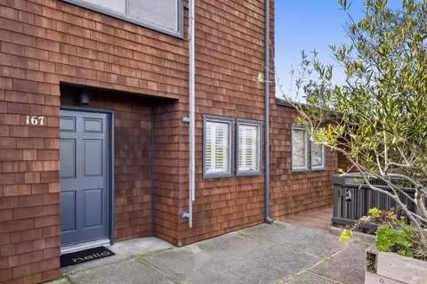 Exterior - 167 Headlands Ct, Sausalito, CA 94965 photo 2 of 7