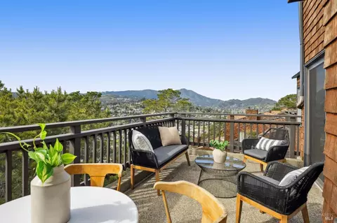 Exterior - 167 Headlands Ct, Sausalito, CA 94965 photo 1 of 7