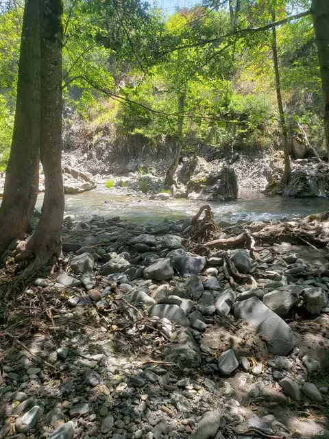 29890 Mendocino Pass Rd, Covelo, CA 95428