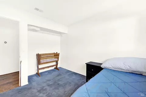 Bedroom - 1212 Stirling Dr, Rodeo, CA 94572 photo 4 of 10