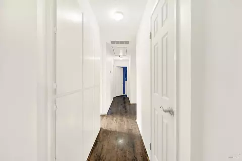 Entry Way - 1212 Stirling Dr, Rodeo, CA 94572 photo 3 of 4