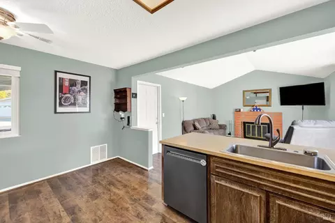 Kitchen - 1212 Stirling Dr, Rodeo, CA 94572 photo 7 of 8