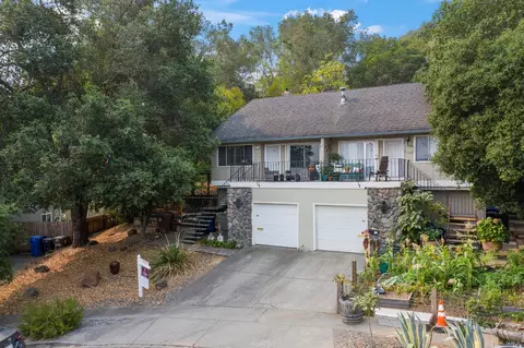 45 Griggs Ln, Napa, CA 94558 photo 2