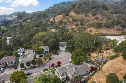 45 Griggs Ln, Napa, CA 94558 photo 3