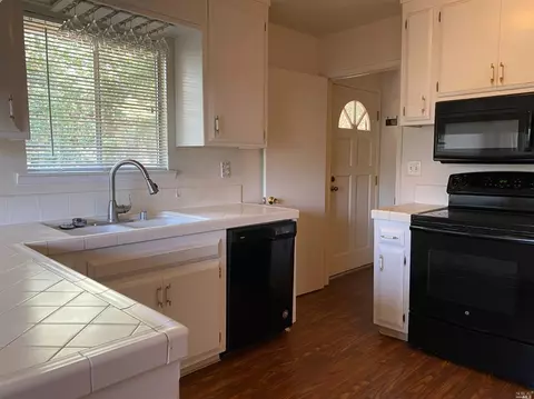 45 Griggs Ln, Napa, CA 94558 photo 10