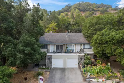 45 Griggs Ln, Napa, CA 94558