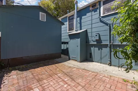 Exterior - 1322 Sutter St, Vallejo, CA 94590 photo 4 of 7