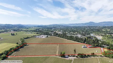 390 Magnolia Dr, Healdsburg, CA 95448